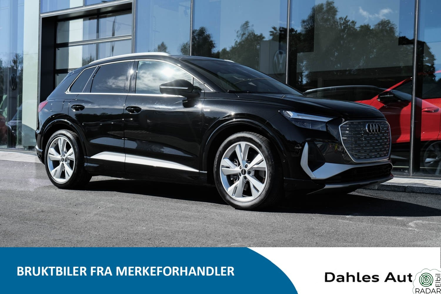 AUDI Q4 50 E TRON 50 Quattro S-line - Panorama/Interiørpk 9/UTV. GARANTI