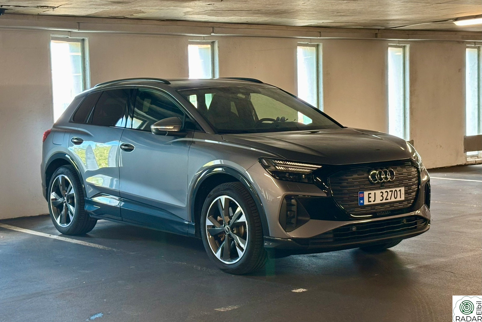 AUDI Q4 55 e-tron 55 quattro Edition Pro