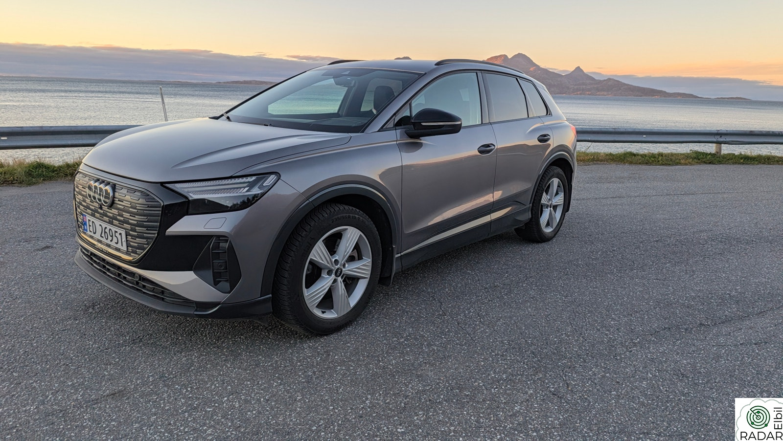 AUDI Q4 50 E TRON 50 quattro Advanced Business