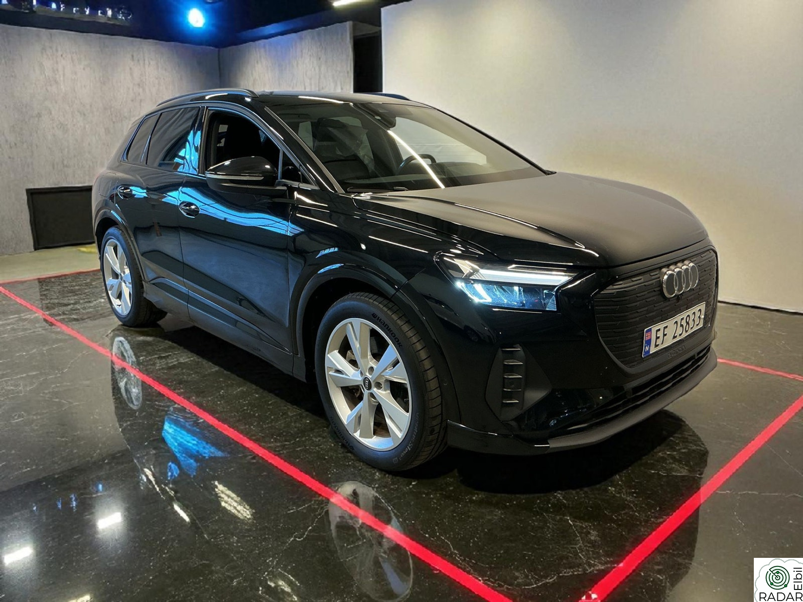 AUDI Q4 45 E TRON Q4 e-tron 45 QUATTRO BUSINESS+SORT OPTIKK+SONOS+KROK