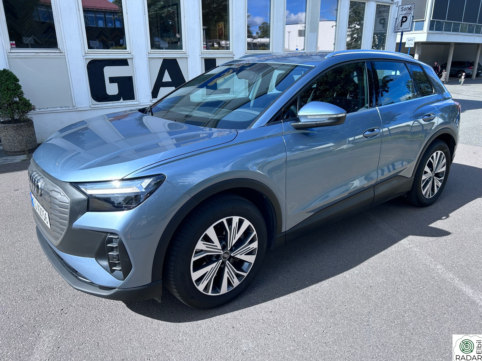 AUDI Q4 45 e-tron 45 quattro Edition Plus / Helskinn / Sonus Lyd
