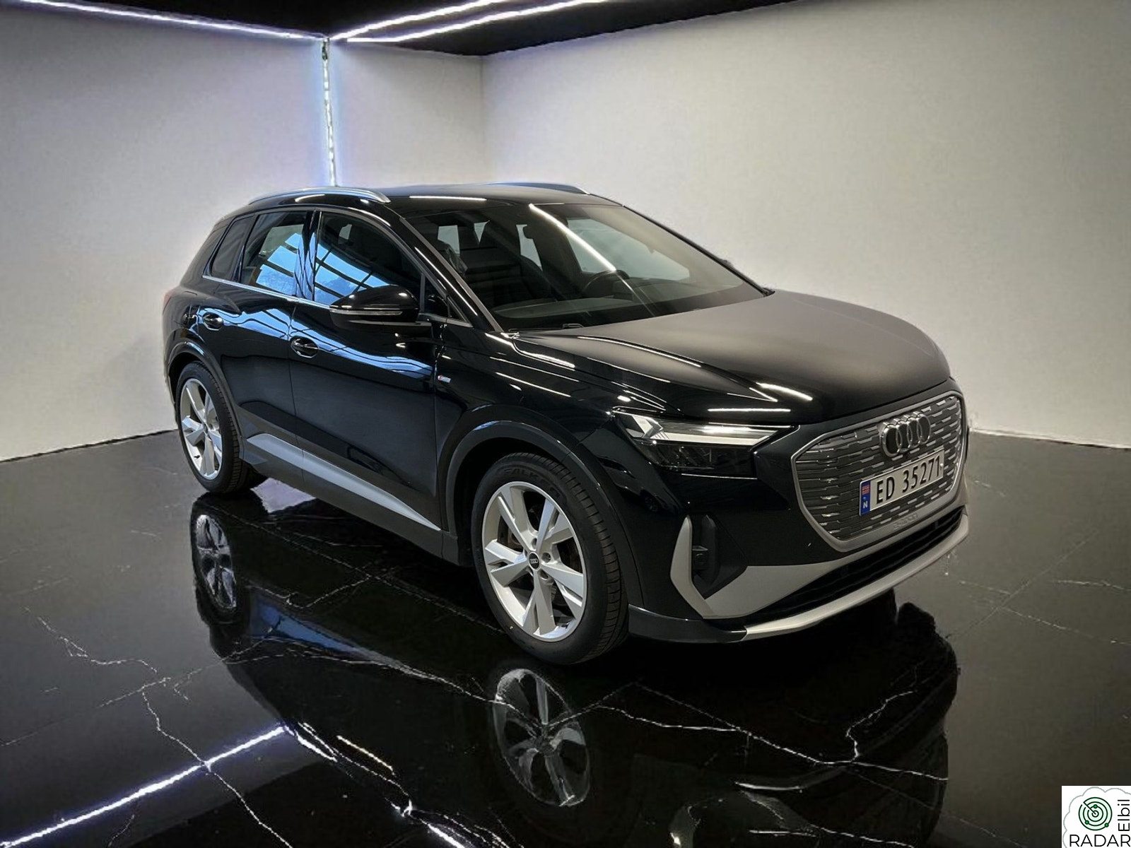 AUDI Q4 50 E TRON 50 QUATTRO BUSINESS PLUS++KROK+ACC+S-LINE