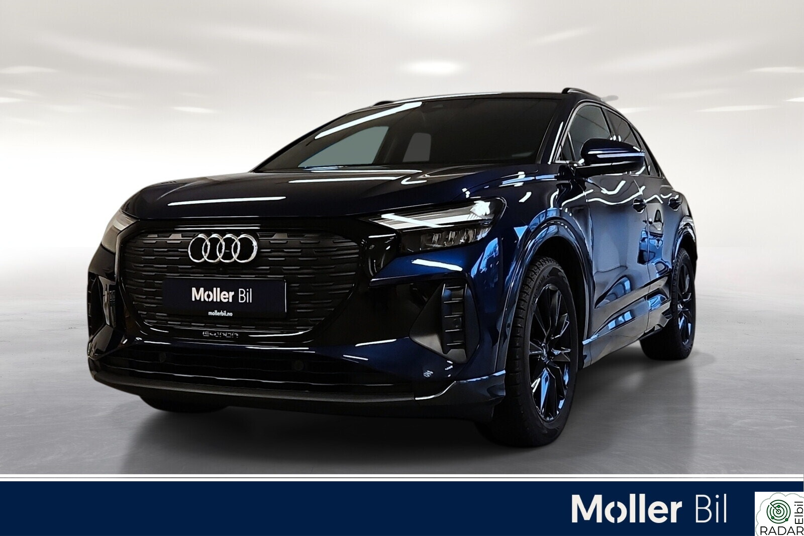 AUDI Q4 45 E TRON 45 Quattro / 495km (WLTP) R.kamera / Sonos / H.feste++