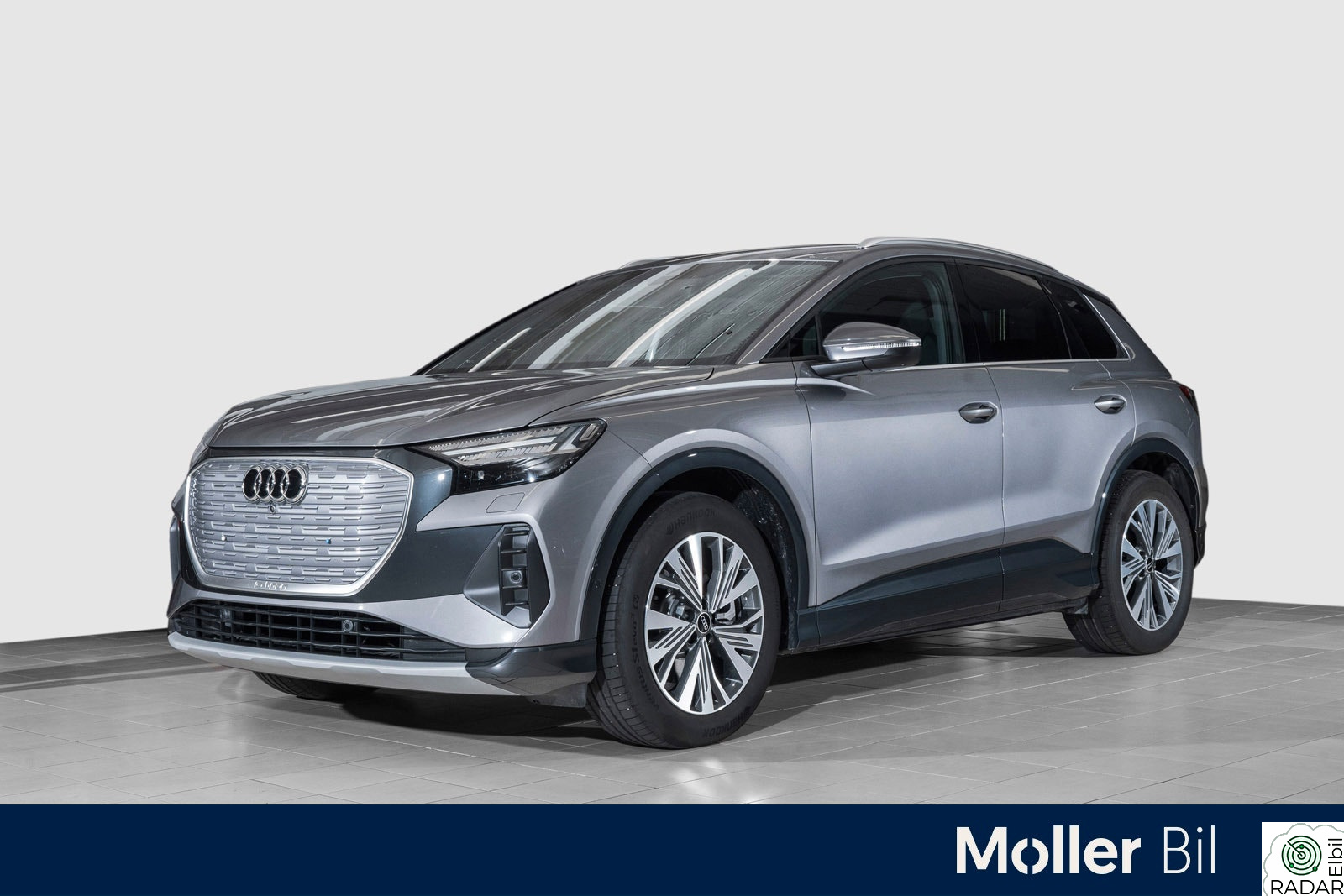 AUDI Q4 55 e-tron Q4 55 e-tron quattro edt pro Matrix, 360, Krok, ACC+++