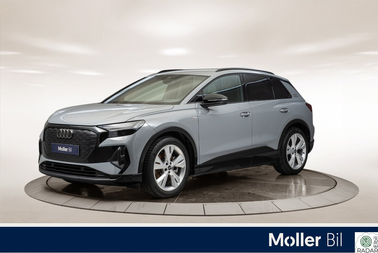 AUDI Q4 45 e-tron 45 Quattro S Line/Matrix/Hengerfeste/21``/Dcc