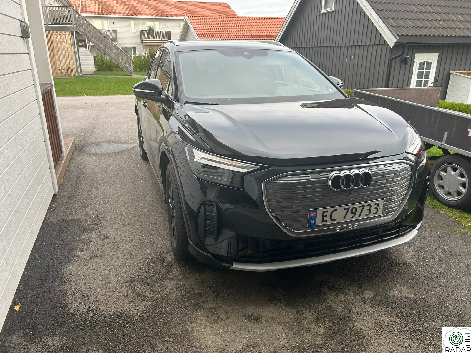 AUDI Q4 50 E TRON 50 quattro Adv. Business plus