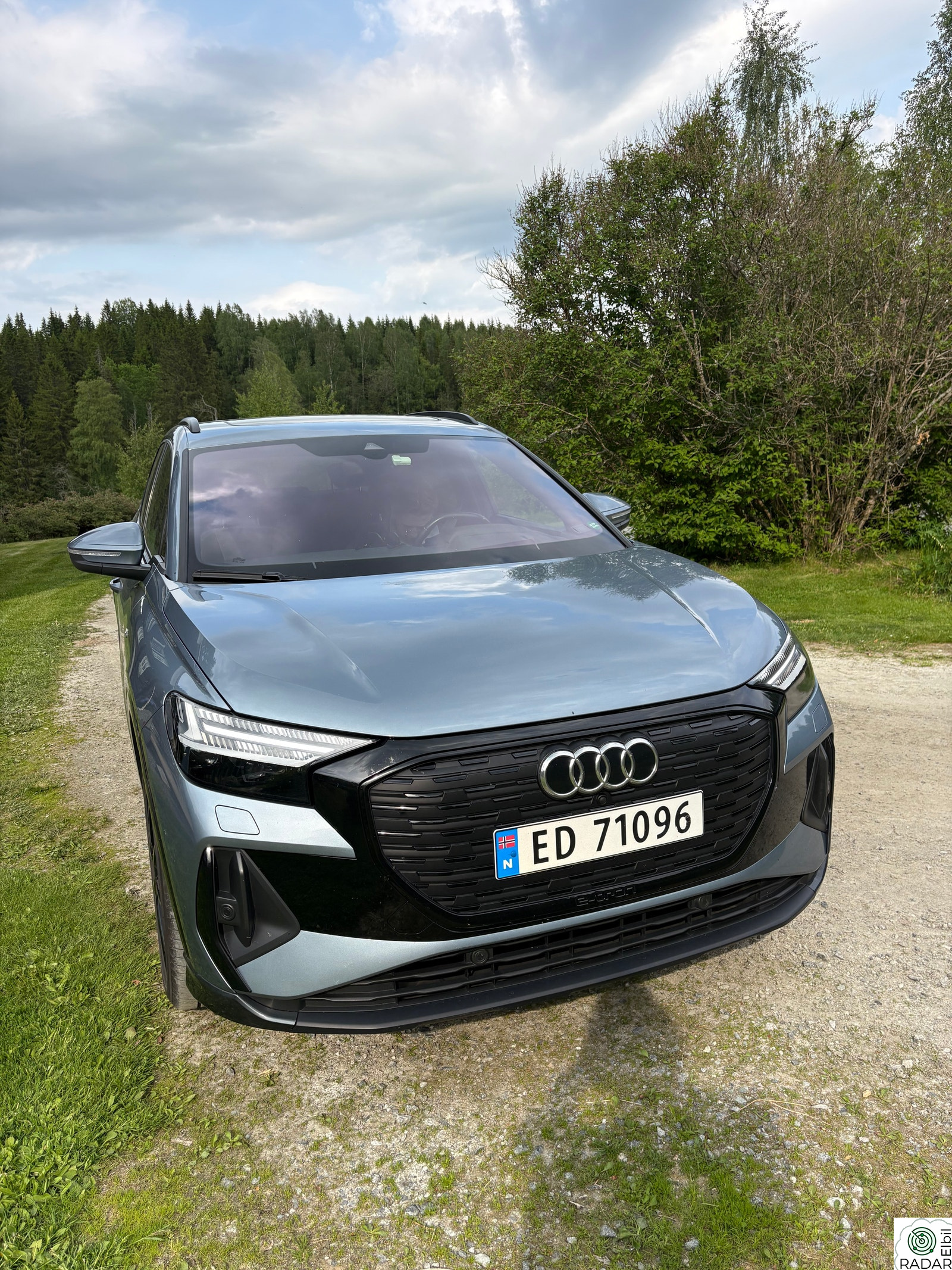 AUDI Q4 50 E TRON 50 quattro Adv. Business plus