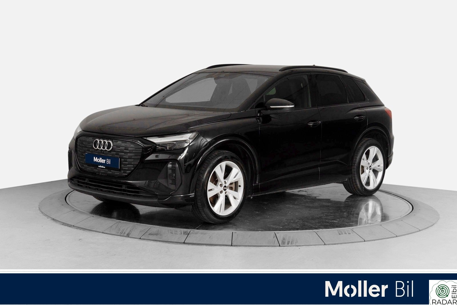 AUDI Q4 40 E TRON Q4 40 e-tron - S-line, R.kam, Adv.key, ACC