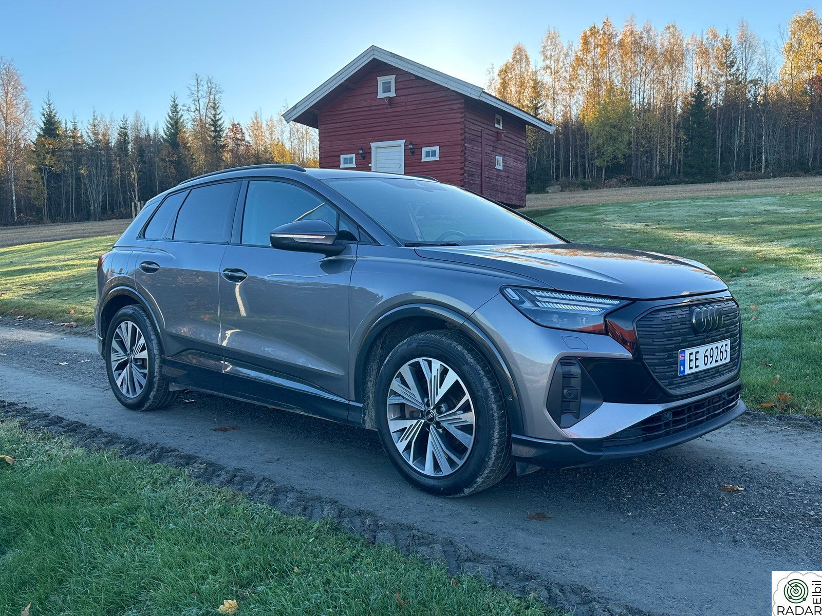 AUDI Q4 50 E TRON Q4 50 e-tron quatro, business