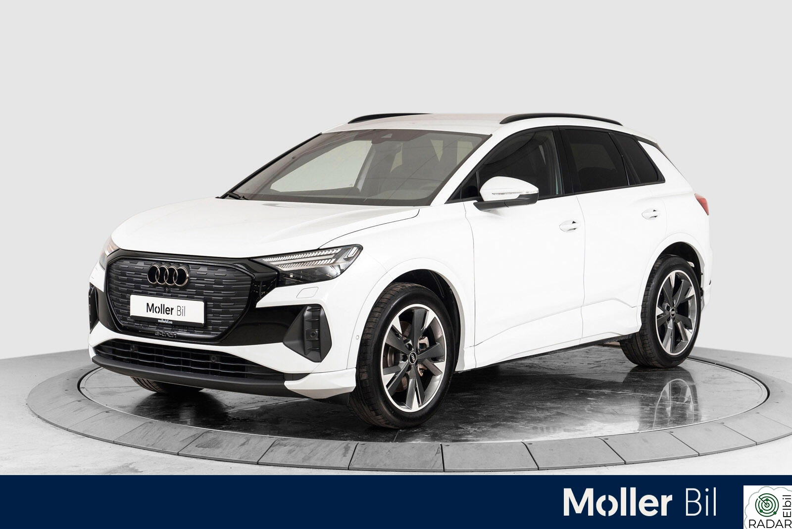 AUDI Q4 55 e-tron Q4 55 e-tron Quattro - 360kam,Sonos,S-line,Matrix,20"