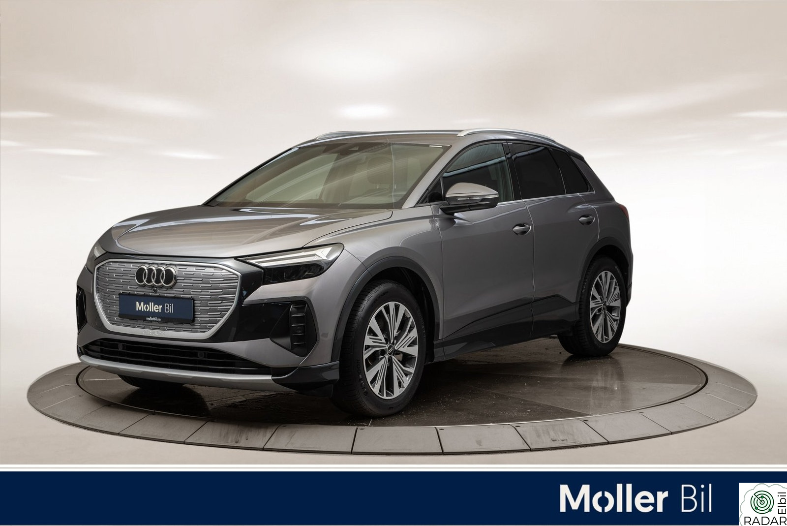 AUDI Q4 55 e-tron Q4 55 e-tron quattro edt plus