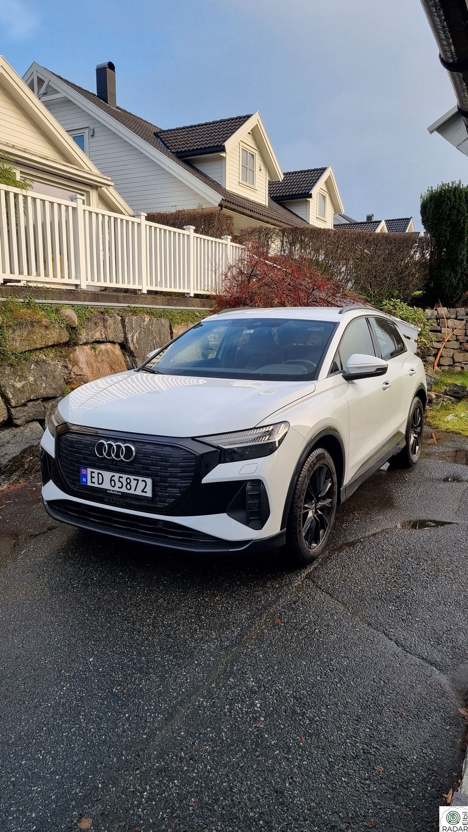 AUDI Q4 50 E TRON 50 quattro Adv. Business plus