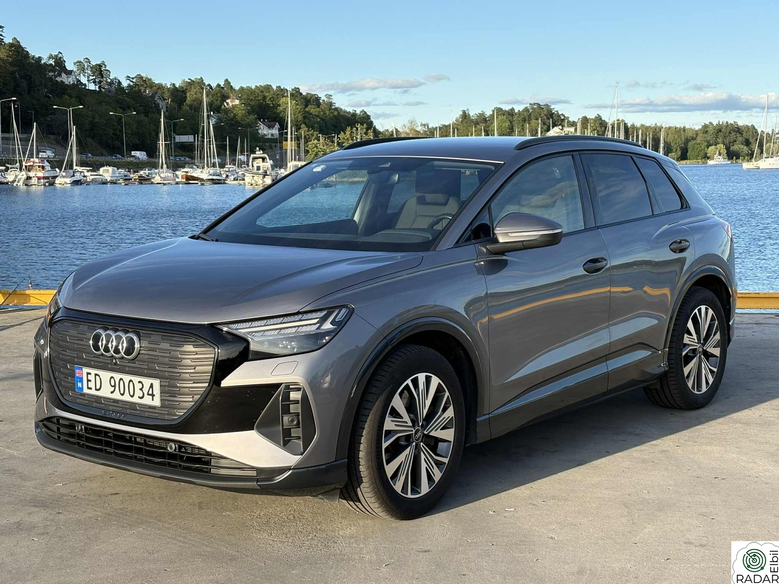 AUDI Q4 50 E TRON 50 quattro Adv. Business plus Matrix/SONOS/Hengerf.