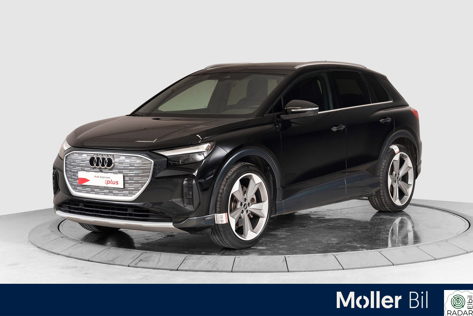 AUDI Q4 50 E TRON 50 quattro Advanced Business 21",Sline,Sonos,Krok++