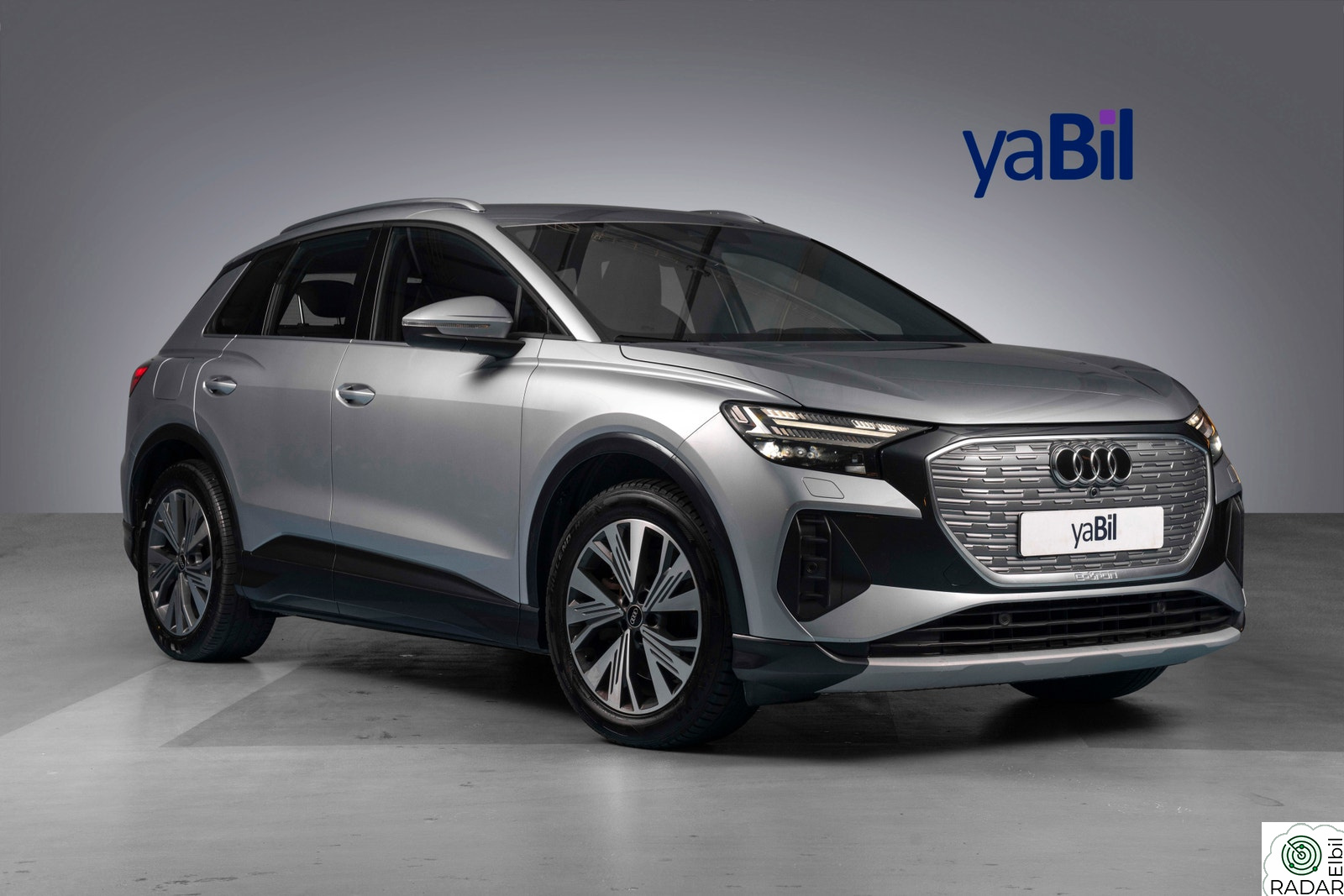 AUDI Q4 50 E TRON 50 quattro Adv. Business Plus | Sonos | Krok | S + V