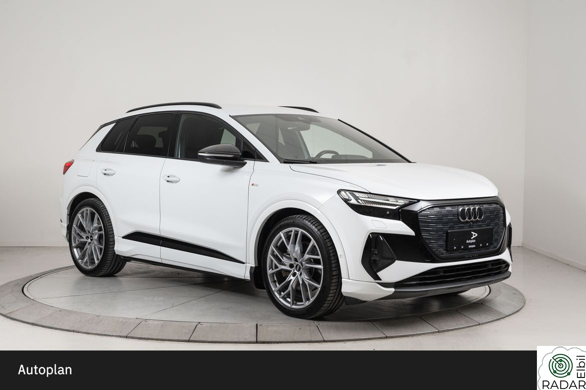 AUDI Q4 50 E TRON 50 quattro | S-LINE | MATRIX | ACC | KROK | KAMERA