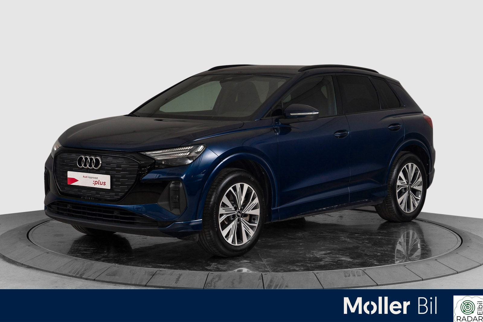 AUDI Q4 55 e-tron Q4 55 e-tron quattro Editon pro