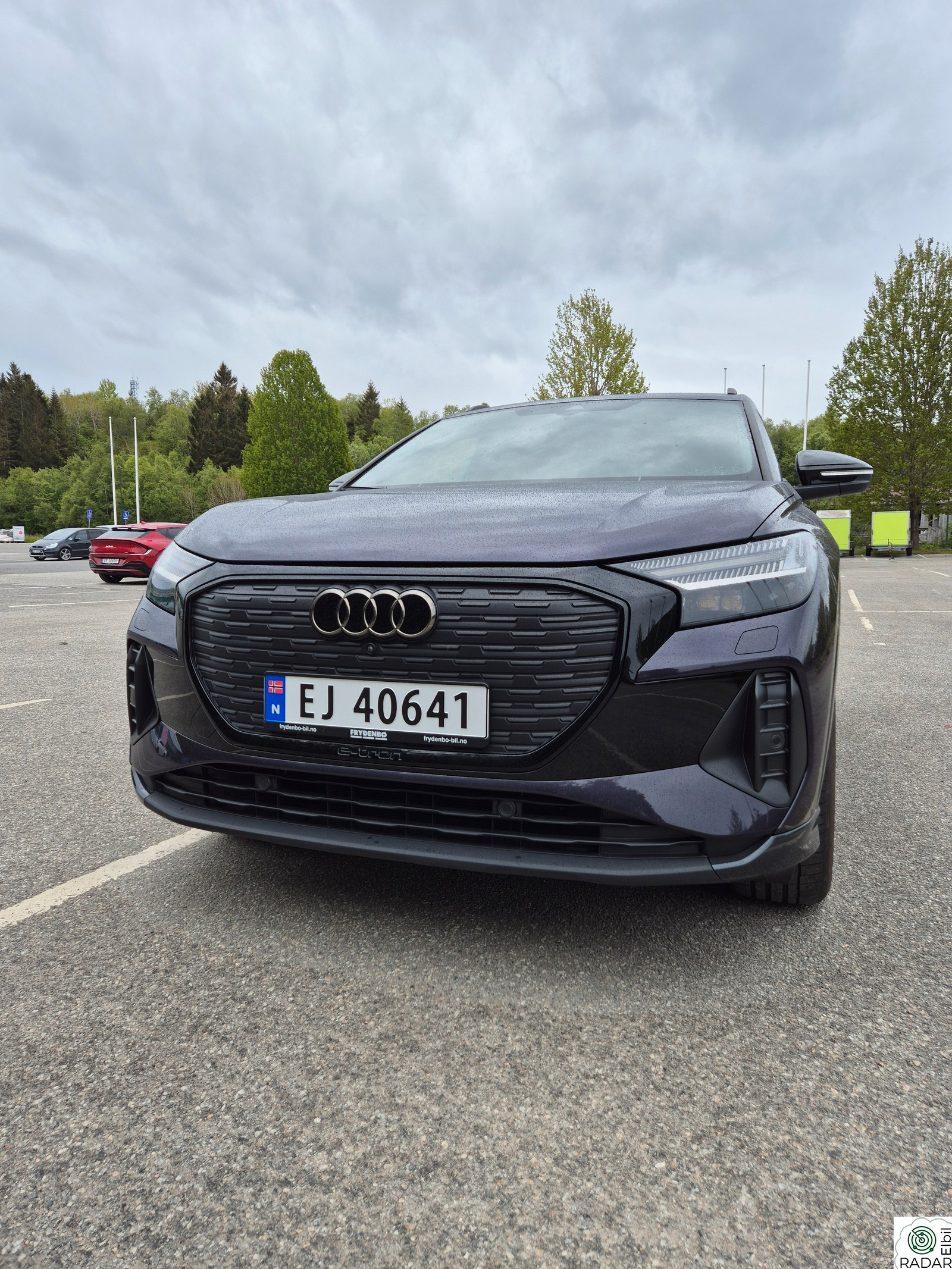 AUDI Q4 55 e-tron 55 quattro Edition Pro