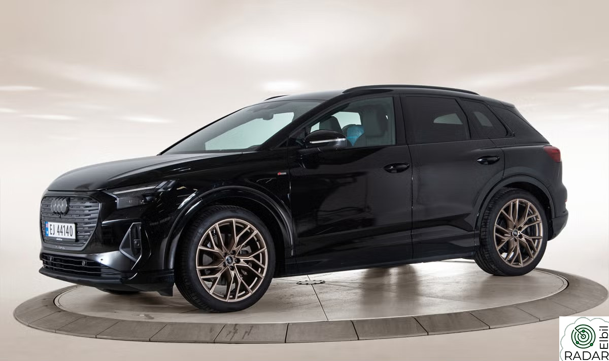AUDI Q4 55 e-tron 55 quattro Edition S line(K)