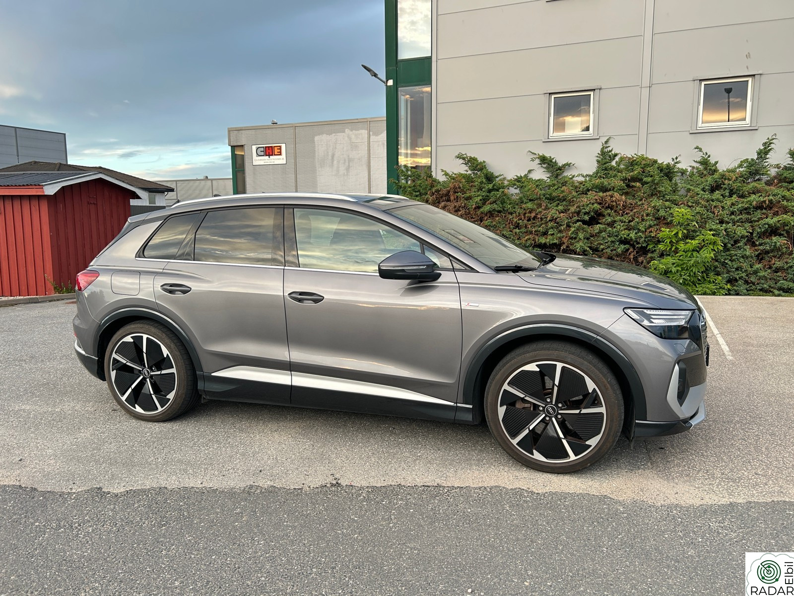 AUDI Q4 40 e-tron S-line/EU OK/Ny service