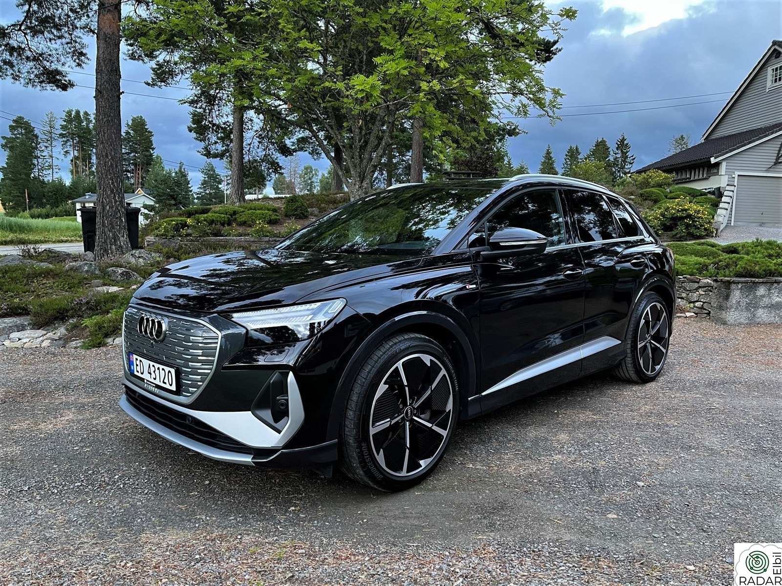 AUDI Q4 40 e-tron 40