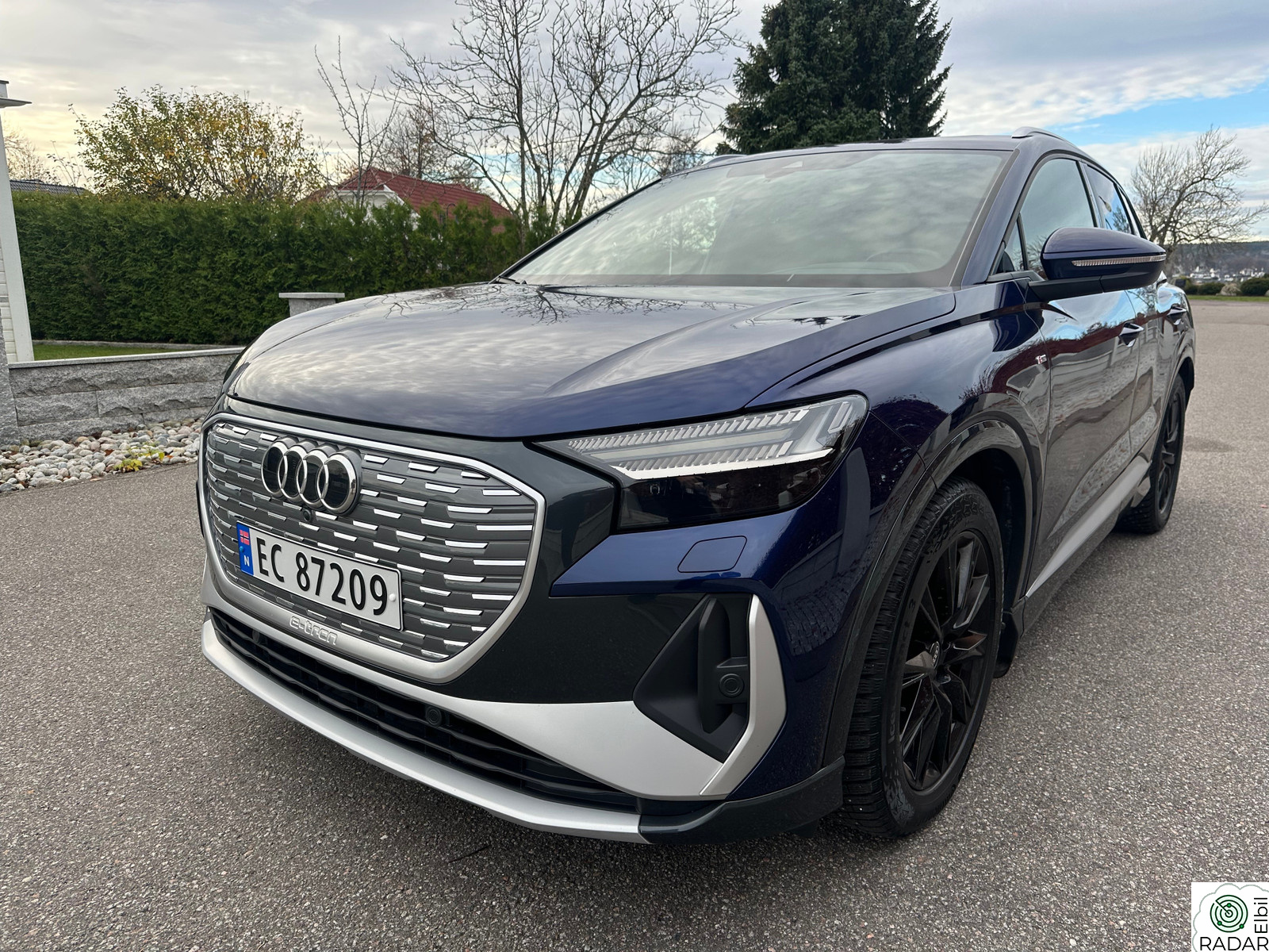 AUDI Q4 50 E TRON 50 QUATTRO S-LINE YCH, KROK, SONOS + MASSE UTSTYR.