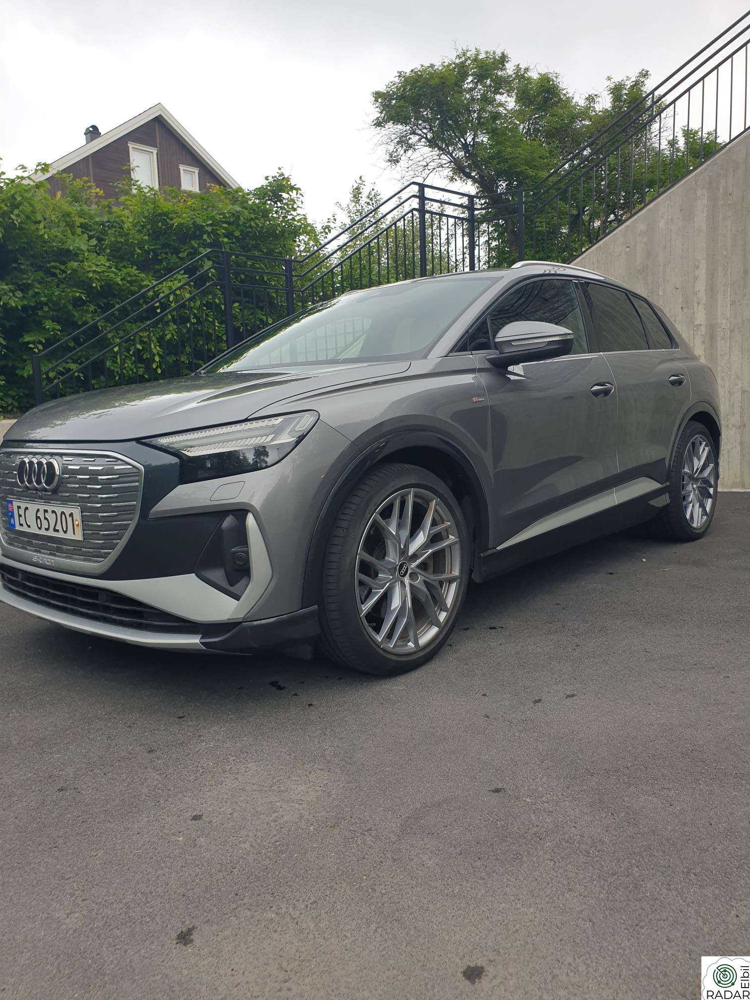 AUDI Q4 50 E TRON 50 quattro