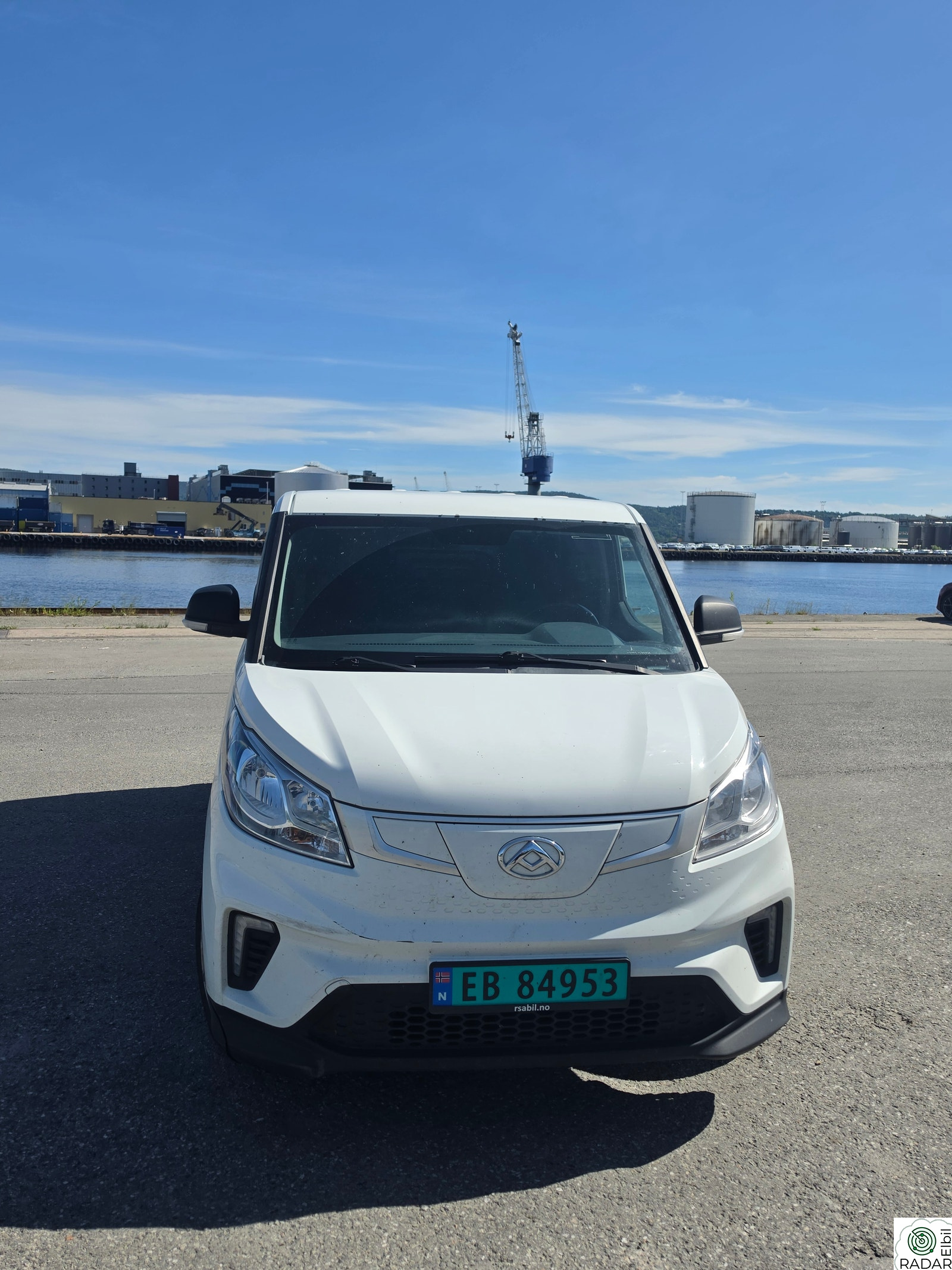 MAXUS e-DELIVER 3 SWB 4,8 m3 52,5 kWh 122hk