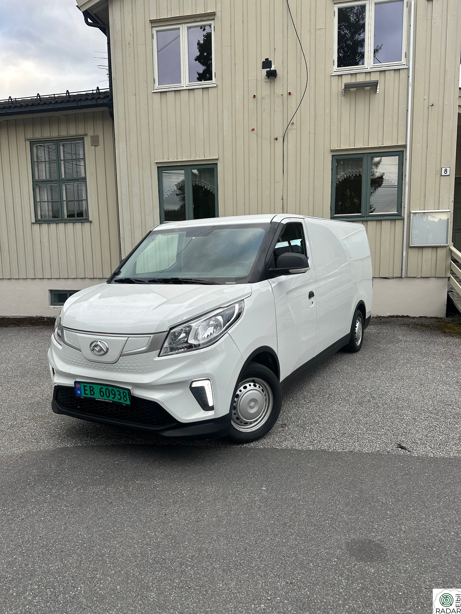 MAXUS e-DELIVER 3 LWB 6,3 m3 52,5 kWh 122hk