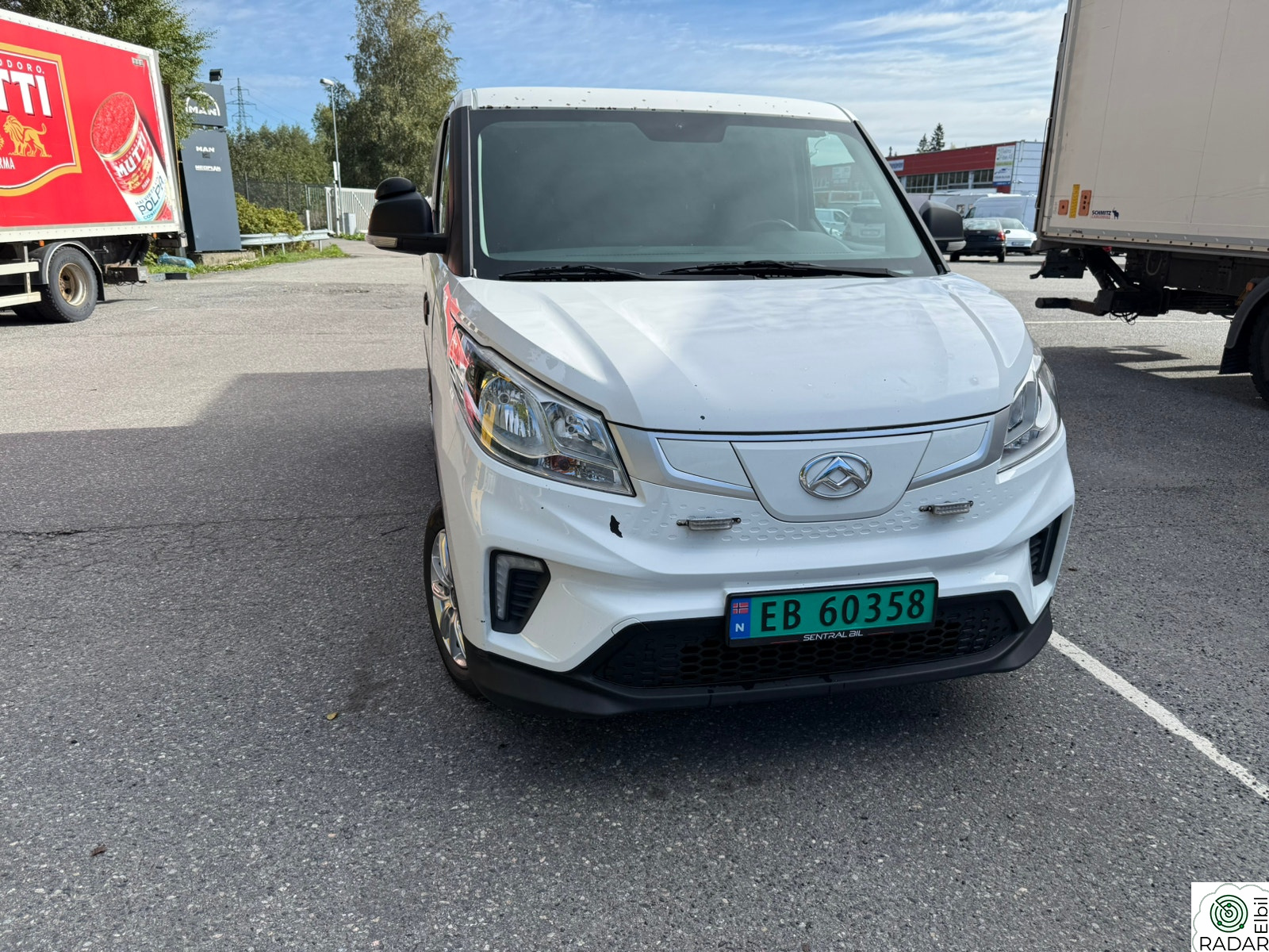 MAXUS e-DELIVER 3 SWB 4,8 m3 52,5 kWh 122hk