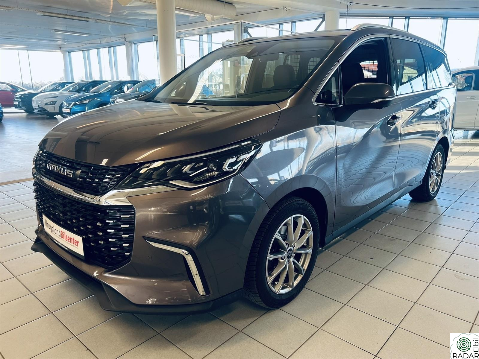 MAXUS Euniq 5 VAREBIL, elektrisk, 360 kamera, ACC, Skinn ++