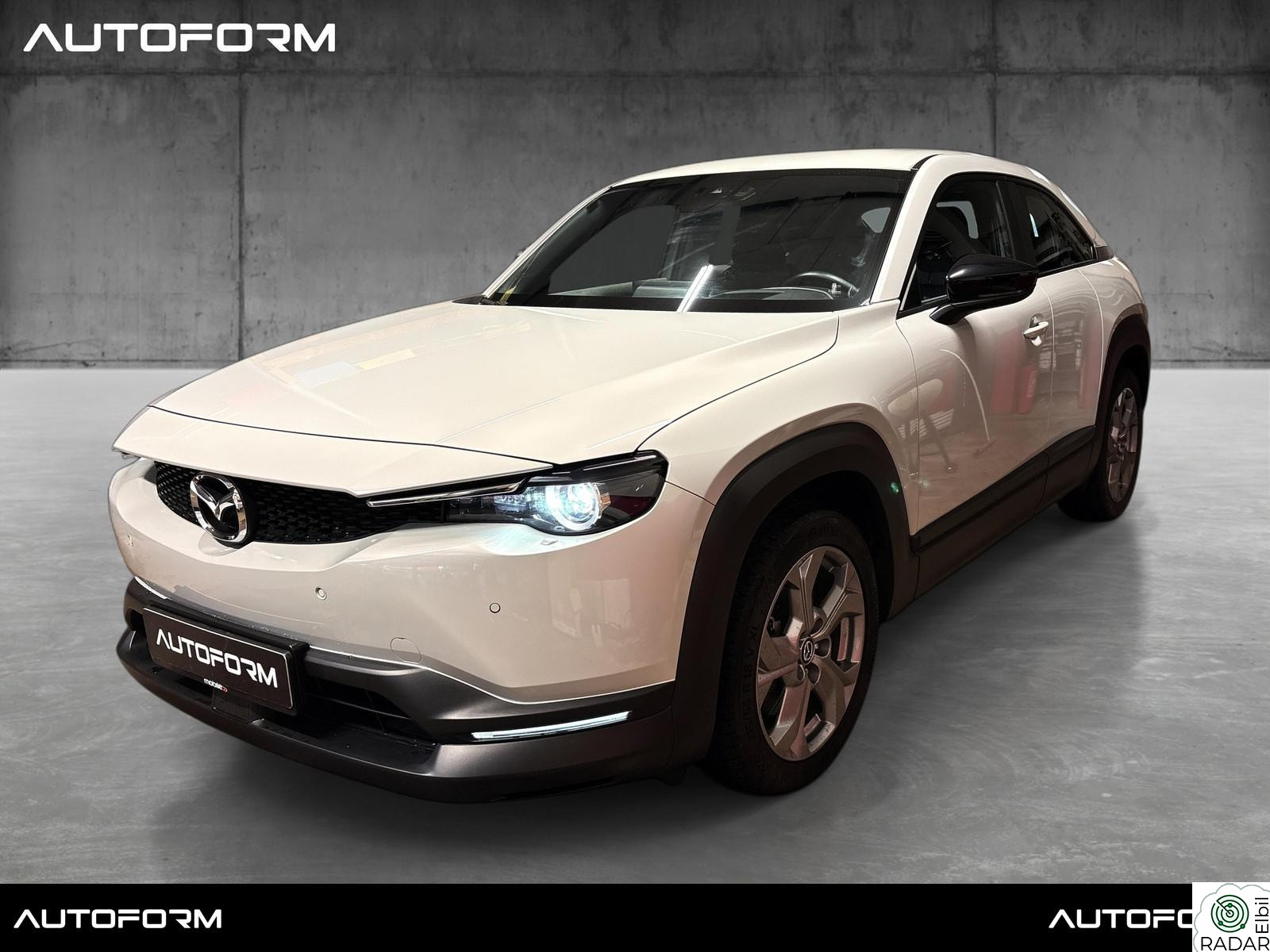 MAZDA MX-30 Cosmo, Kamera, LED, Head up