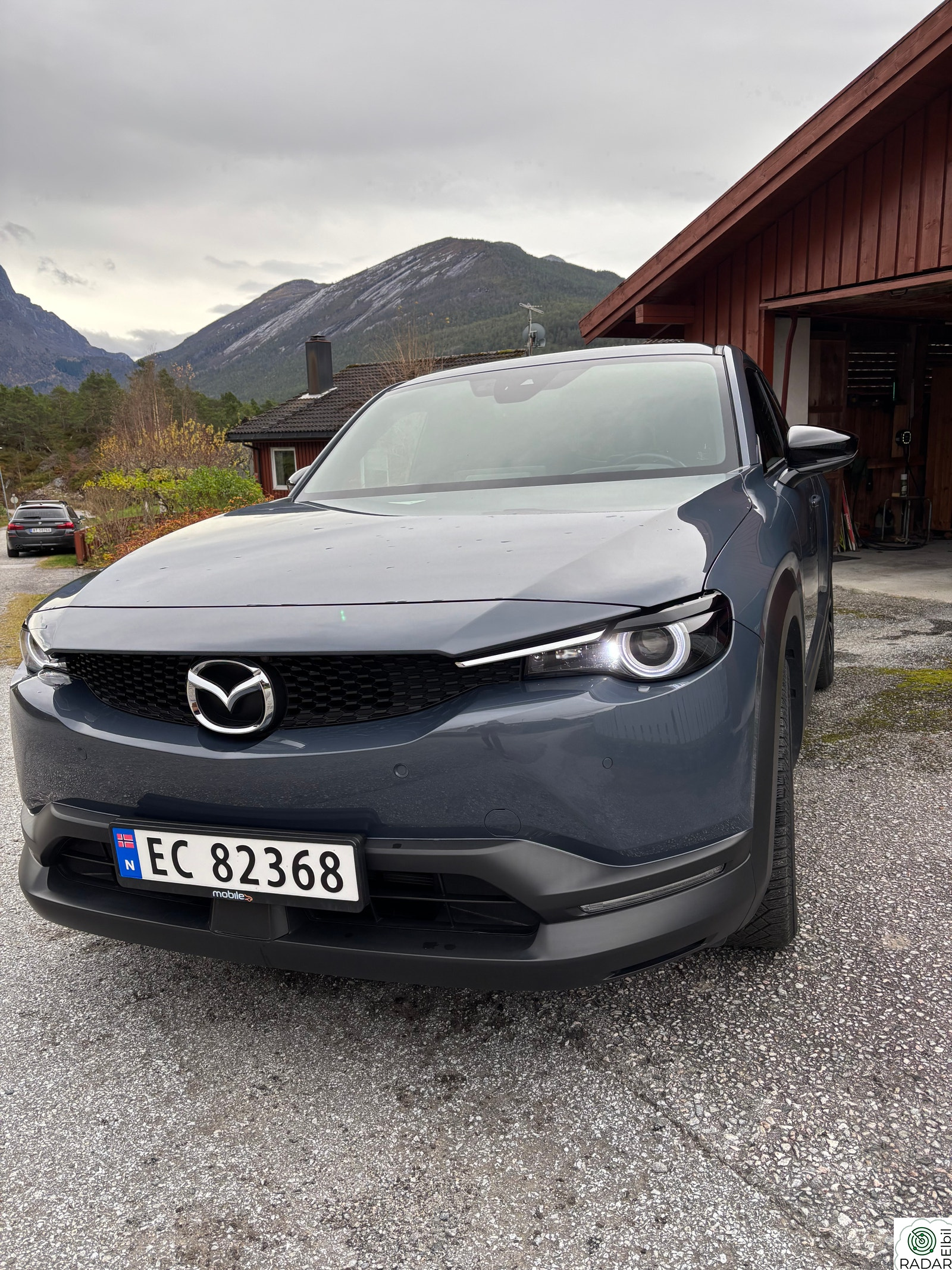 MAZDA MX-30 Cosmo, Topputstyrt