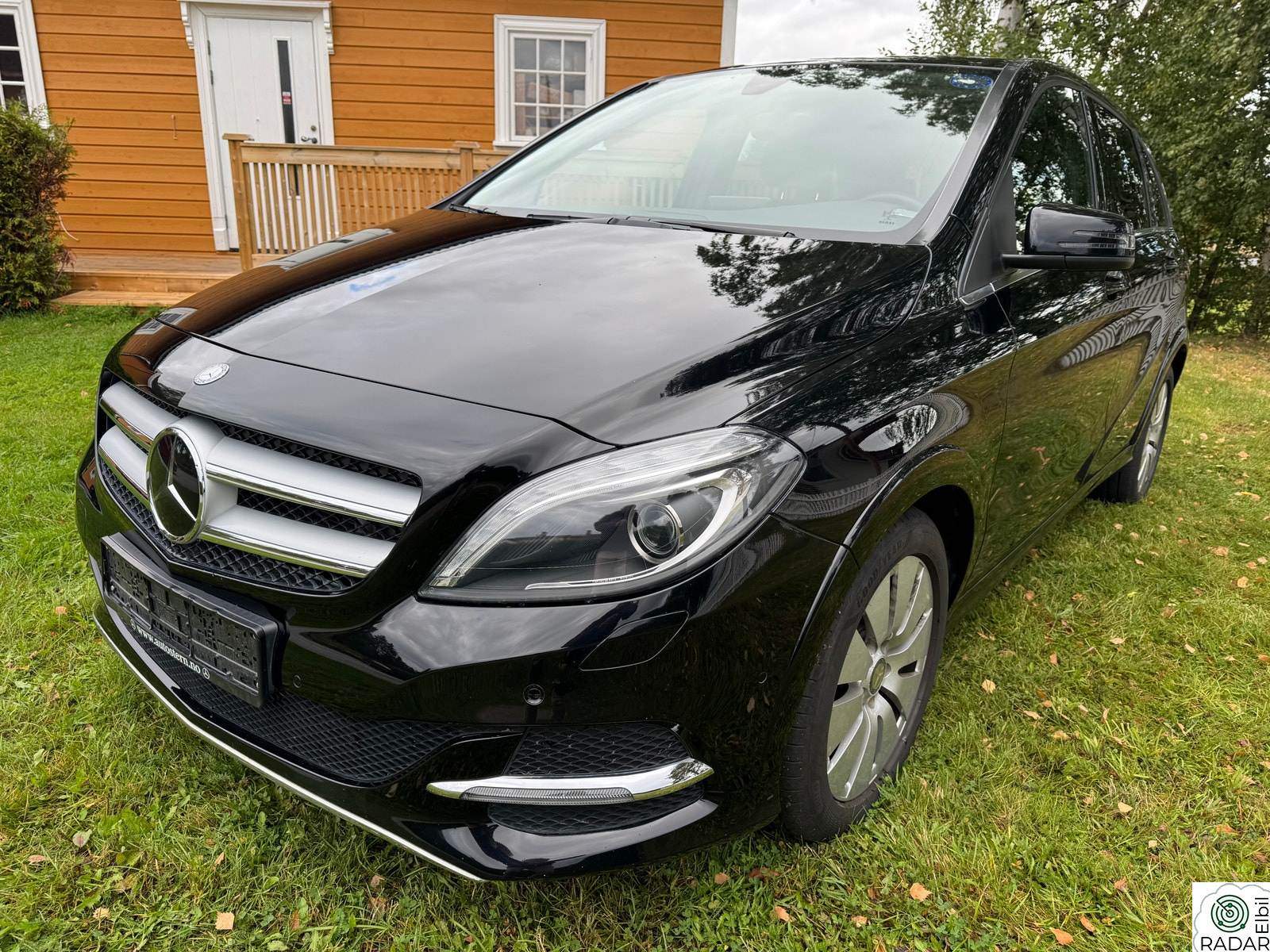 MERCEDES-BENZ B 250 e Electric Drive