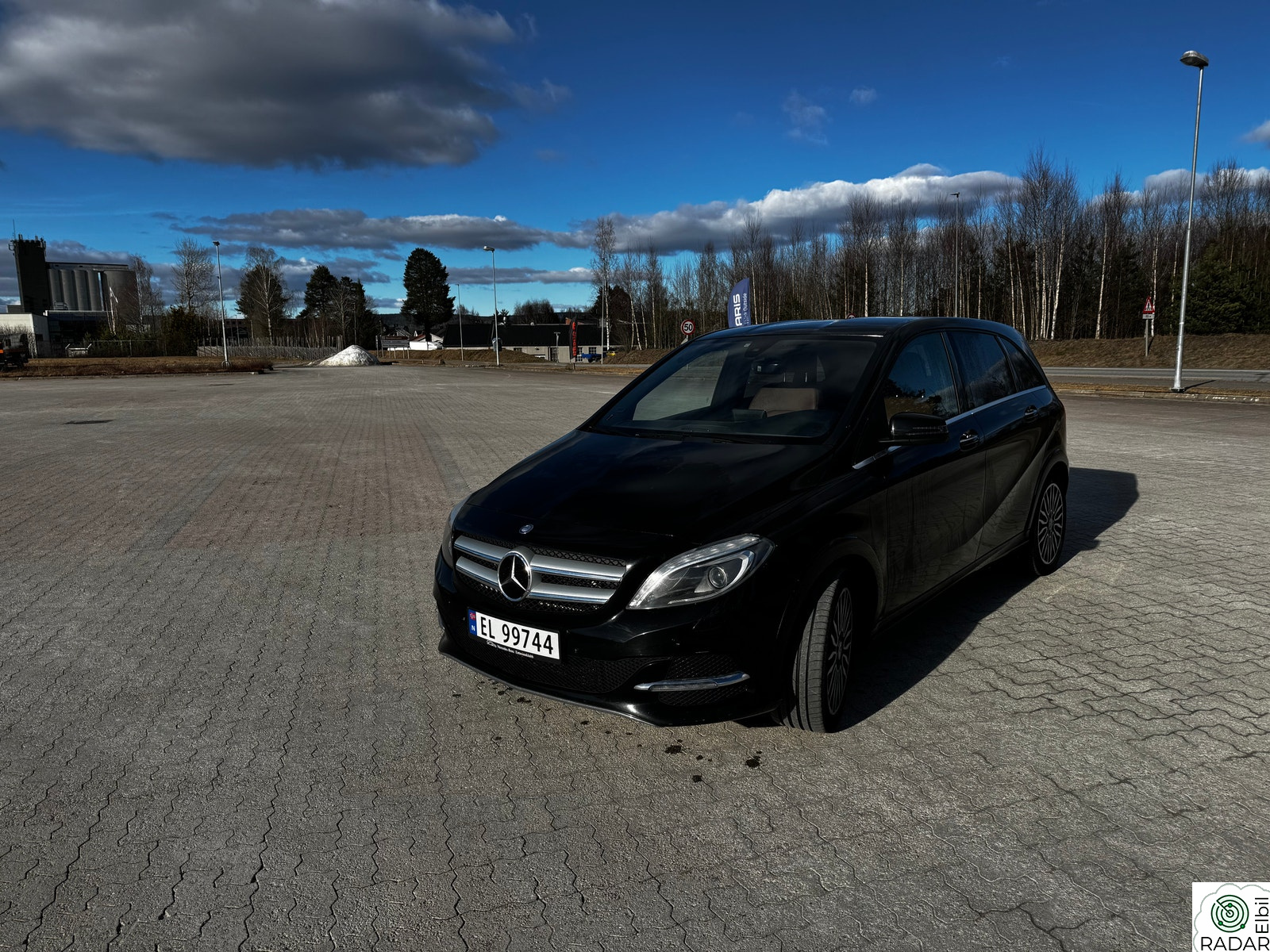 MERCEDES-BENZ B 250 e Range +, Memory, brunt skinninteriør, Electric Drive