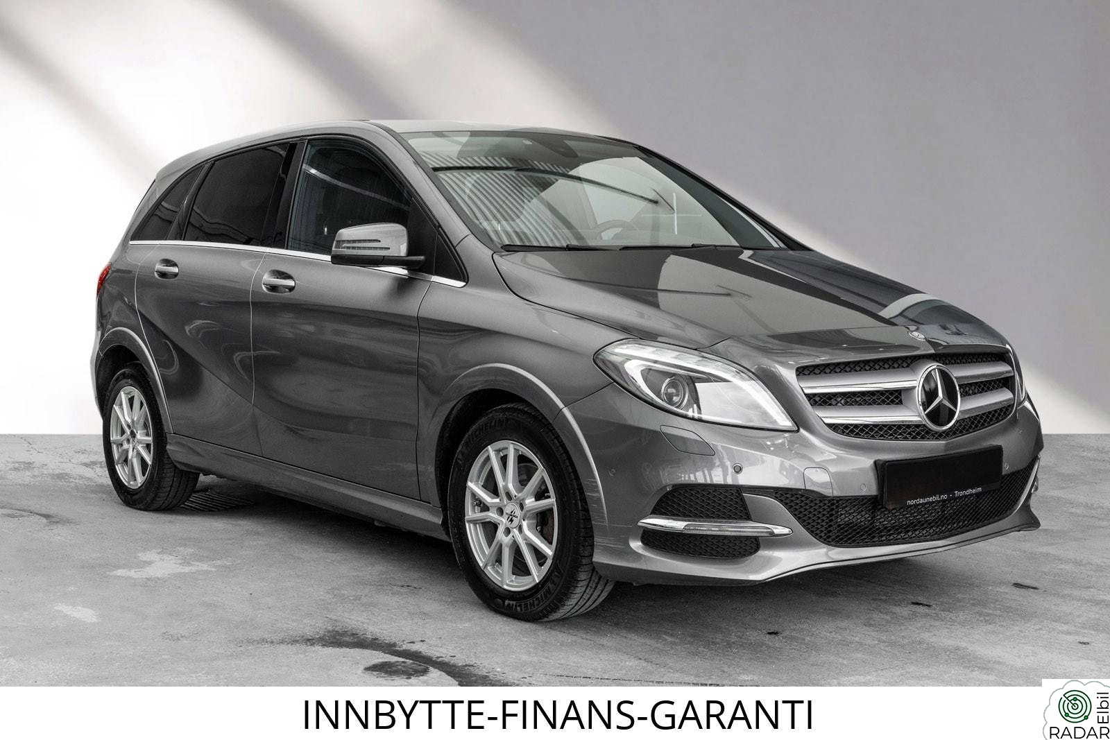 MERCEDES-BENZ B 250 e 250 e-ELECTRIC-LAV KM.STAND