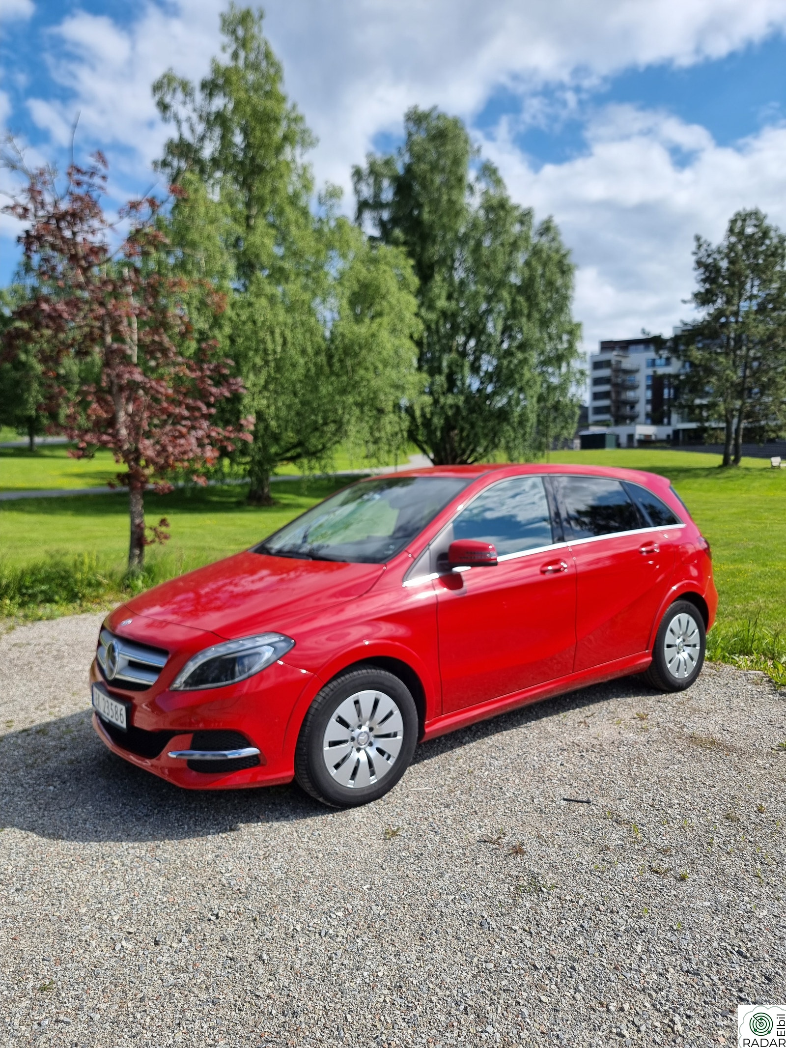 MERCEDES-BENZ B 250 e Electric Edition