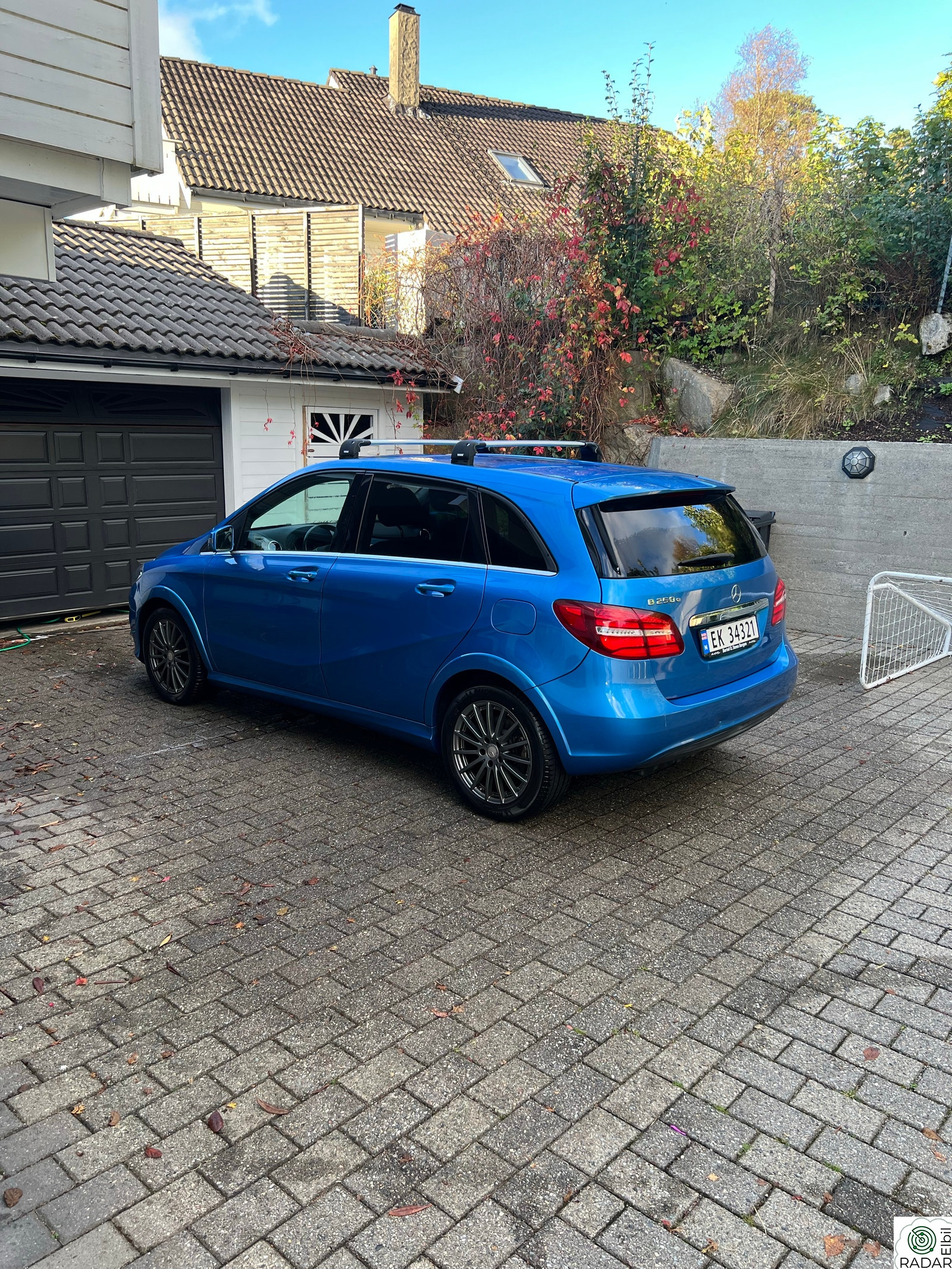 MERCEDES-BENZ B 250 e Edition