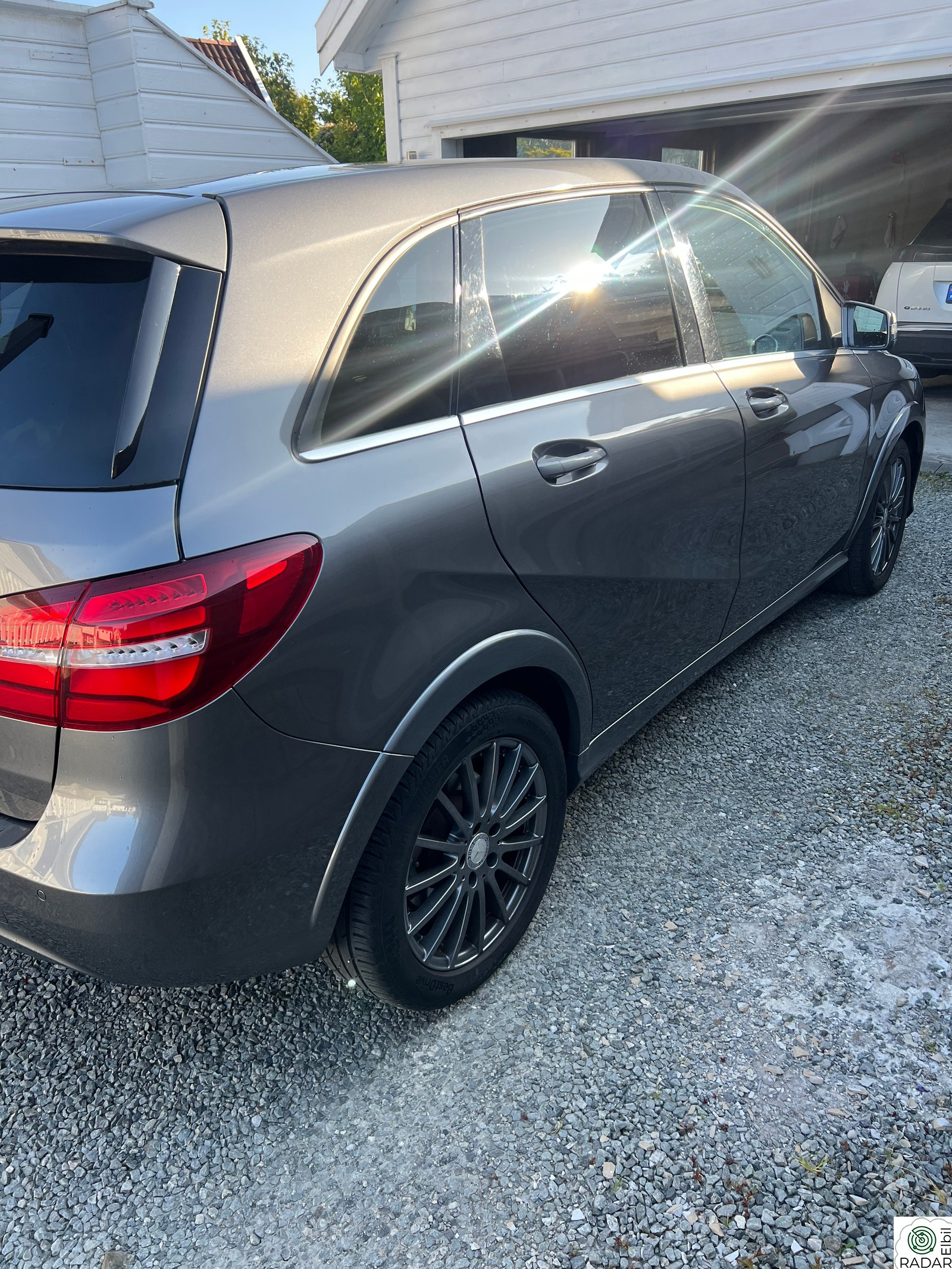 MERCEDES-BENZ B 250 e B 250 e