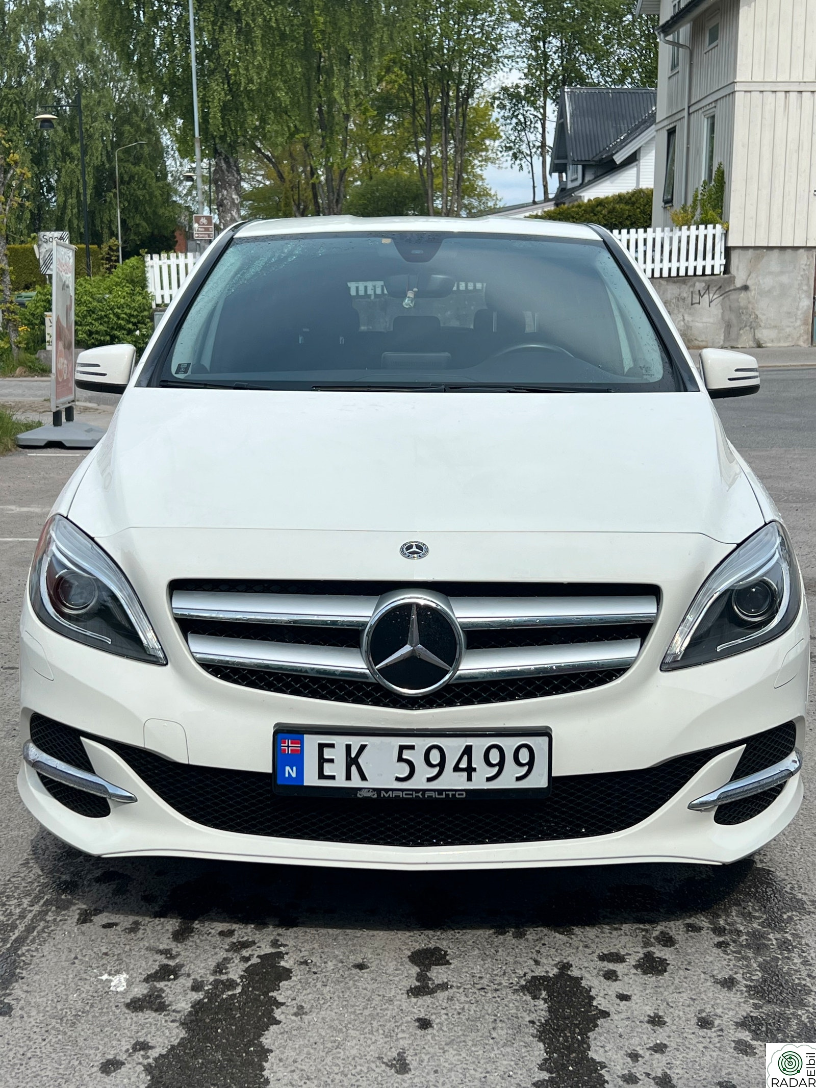 MERCEDES-BENZ B 250 e