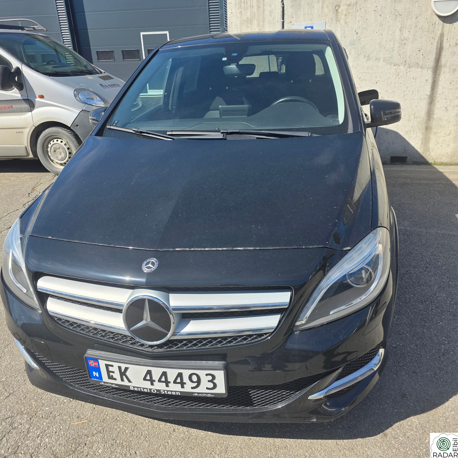 MERCEDES-BENZ B 250 e Edition