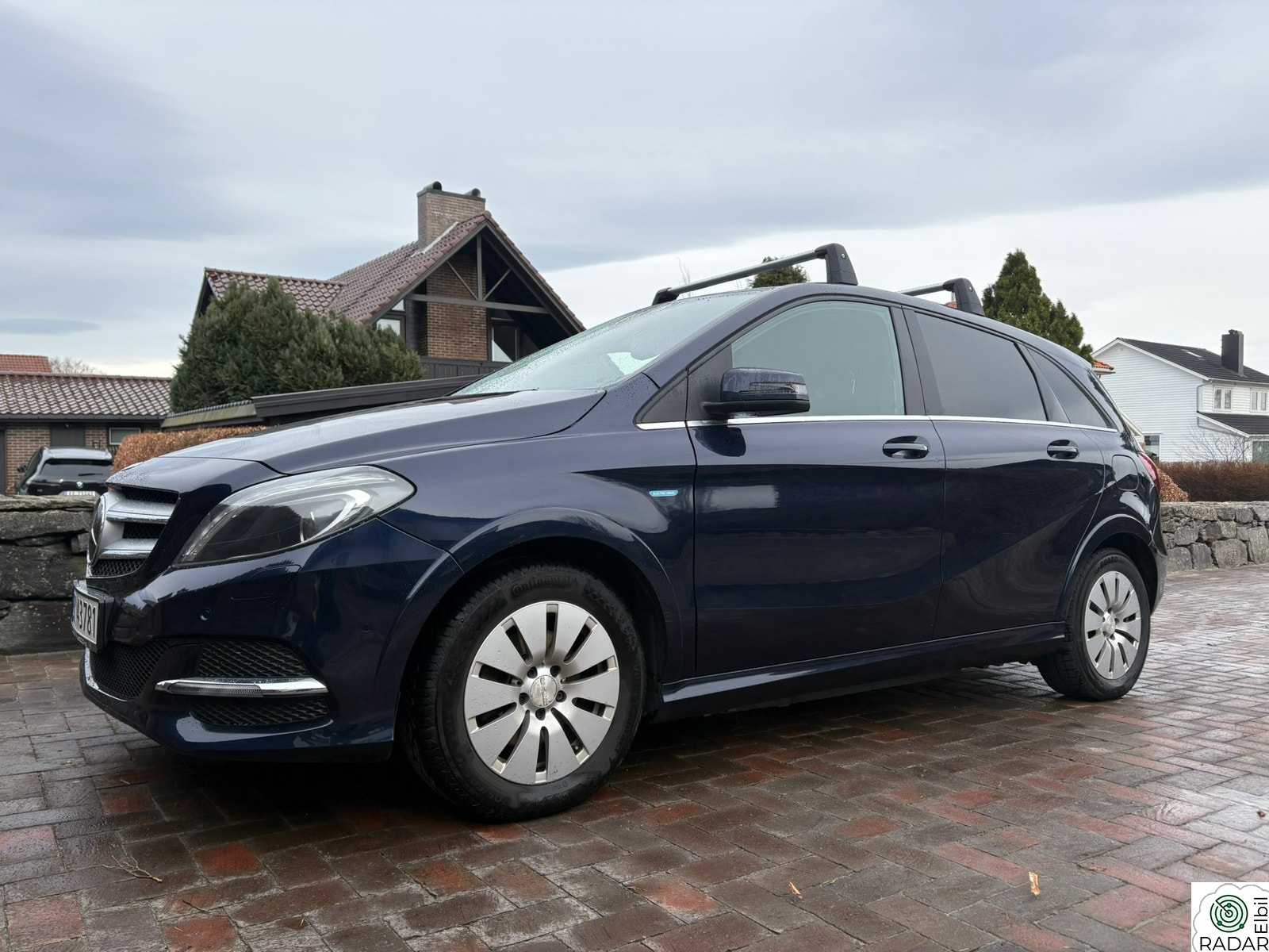 MERCEDES-BENZ B 250 e Edition