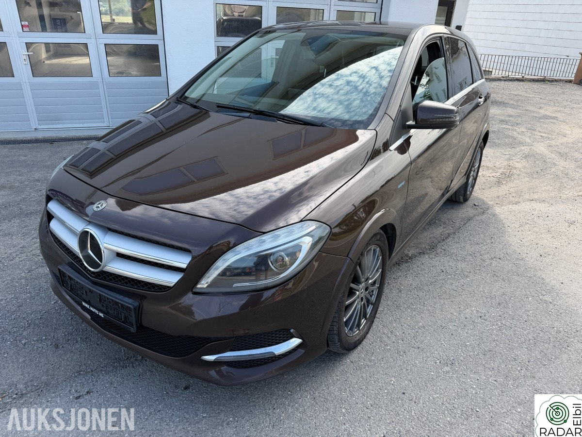 MERCEDES-BENZ B 250 e B 250 E 180hk / Servicehistorikk / EU-OK