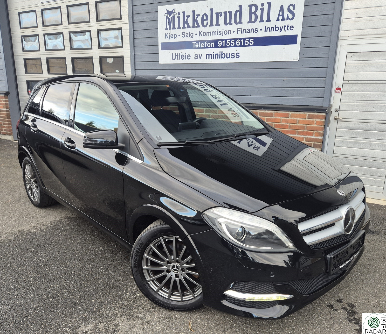 MERCEDES-BENZ B 250 e Edition
