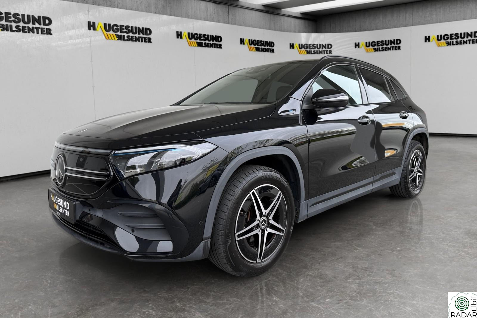 MERCEDES-BENZ EQA 250 AMG Line | Kamera | El. delskinn | Lav km