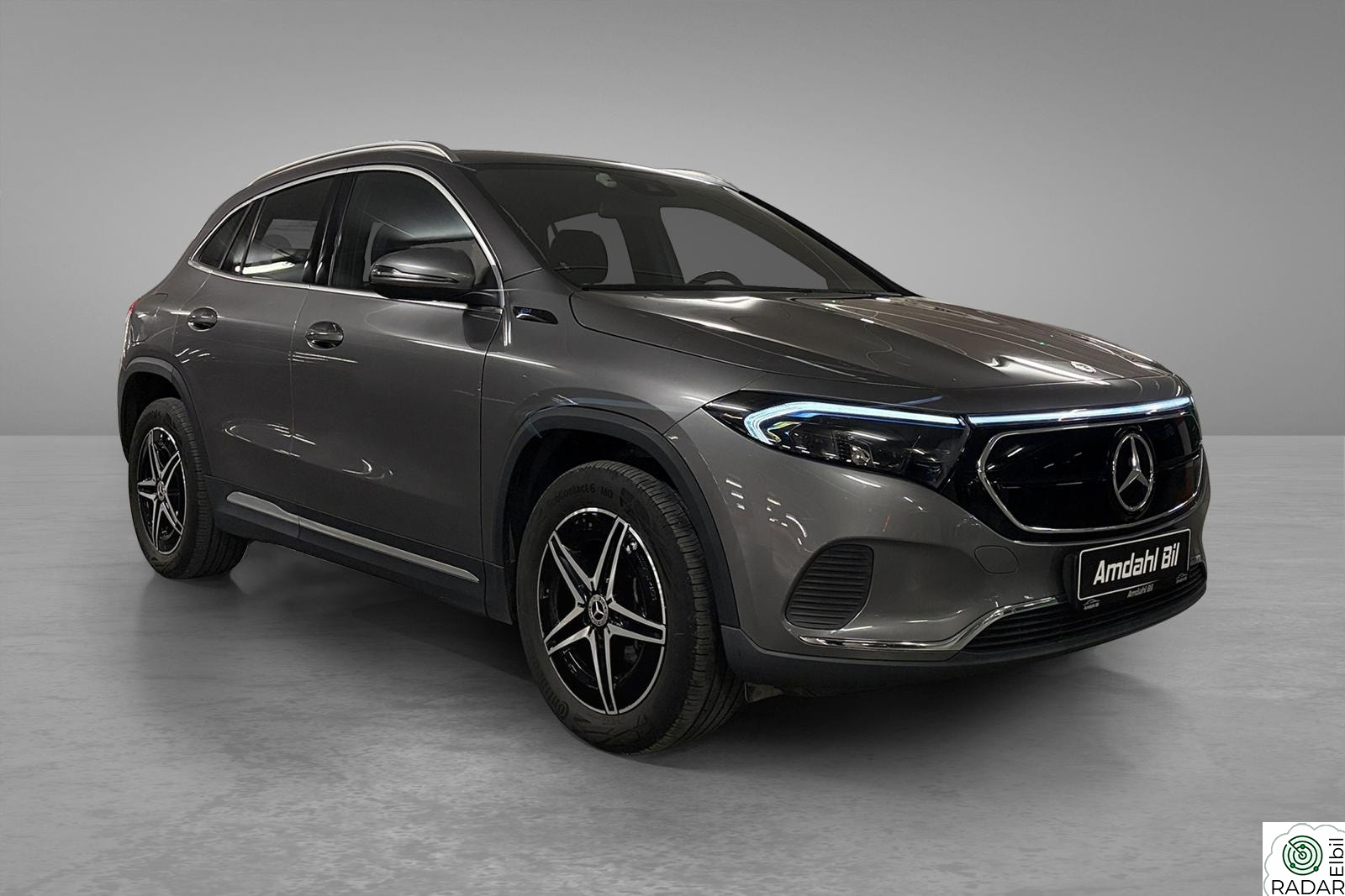 MERCEDES-BENZ EQA 250 Progressive/Led/Krok/ACC/Navi/Carplay/Isofix/420Km