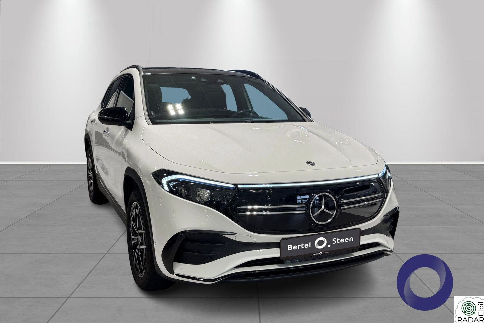 MERCEDES-BENZ EQA 250 AMG / DISTRONIC / MEMORY /