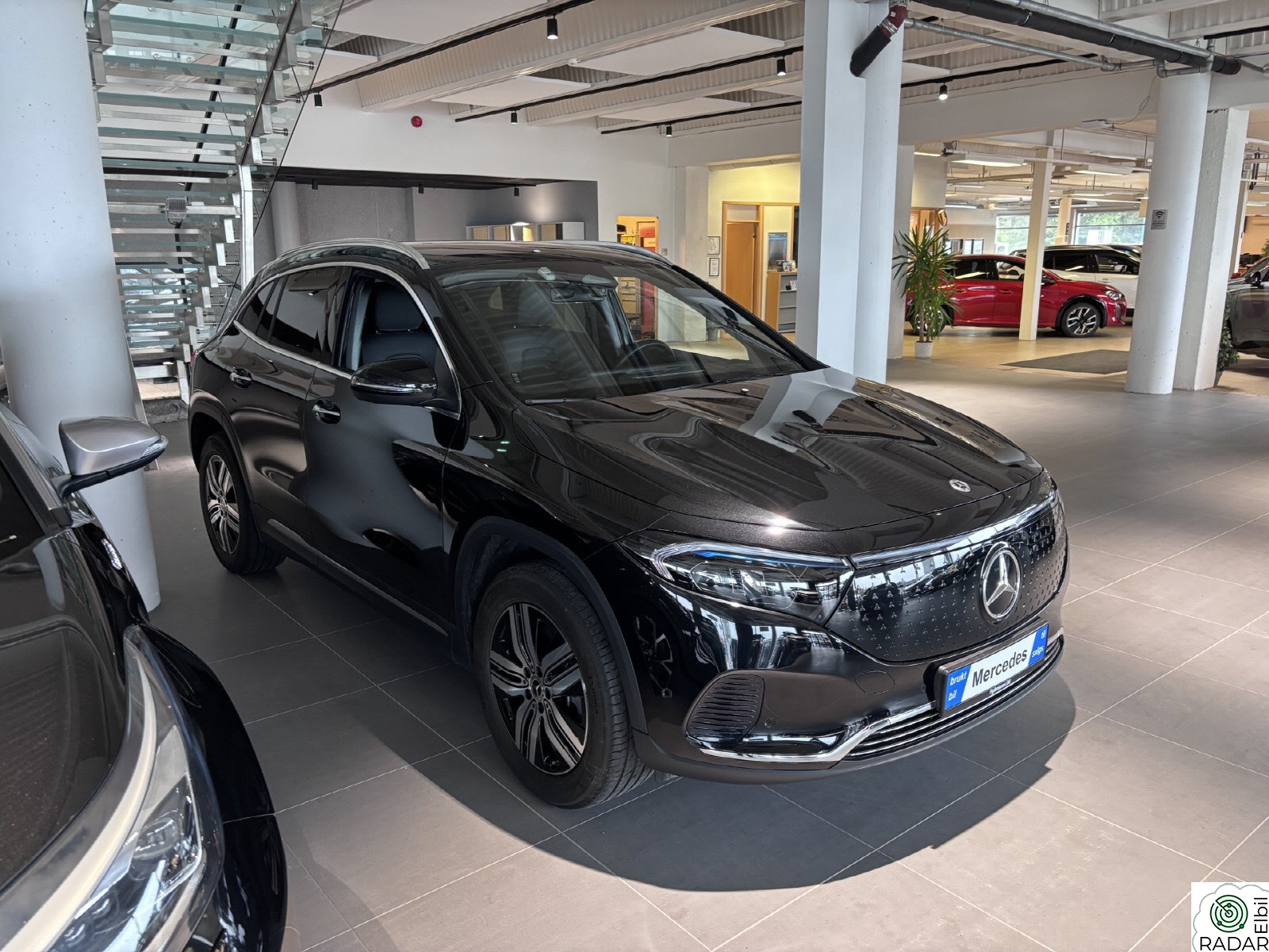 MERCEDES-BENZ EQA 250+ Advanced