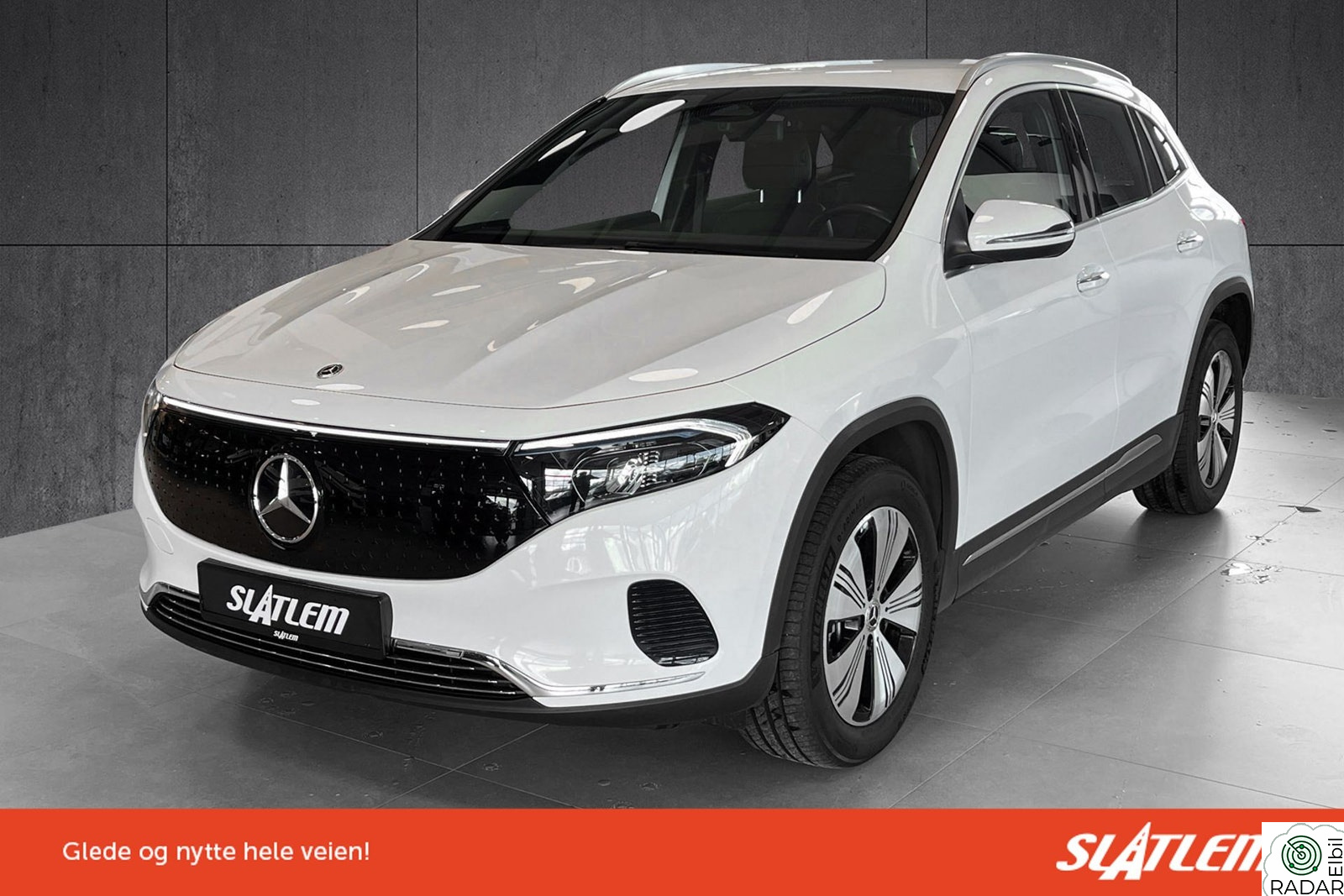 MERCEDES-BENZ EQA 300 4MATIC 4 Matic, krok, progressive, varme i ratt+++