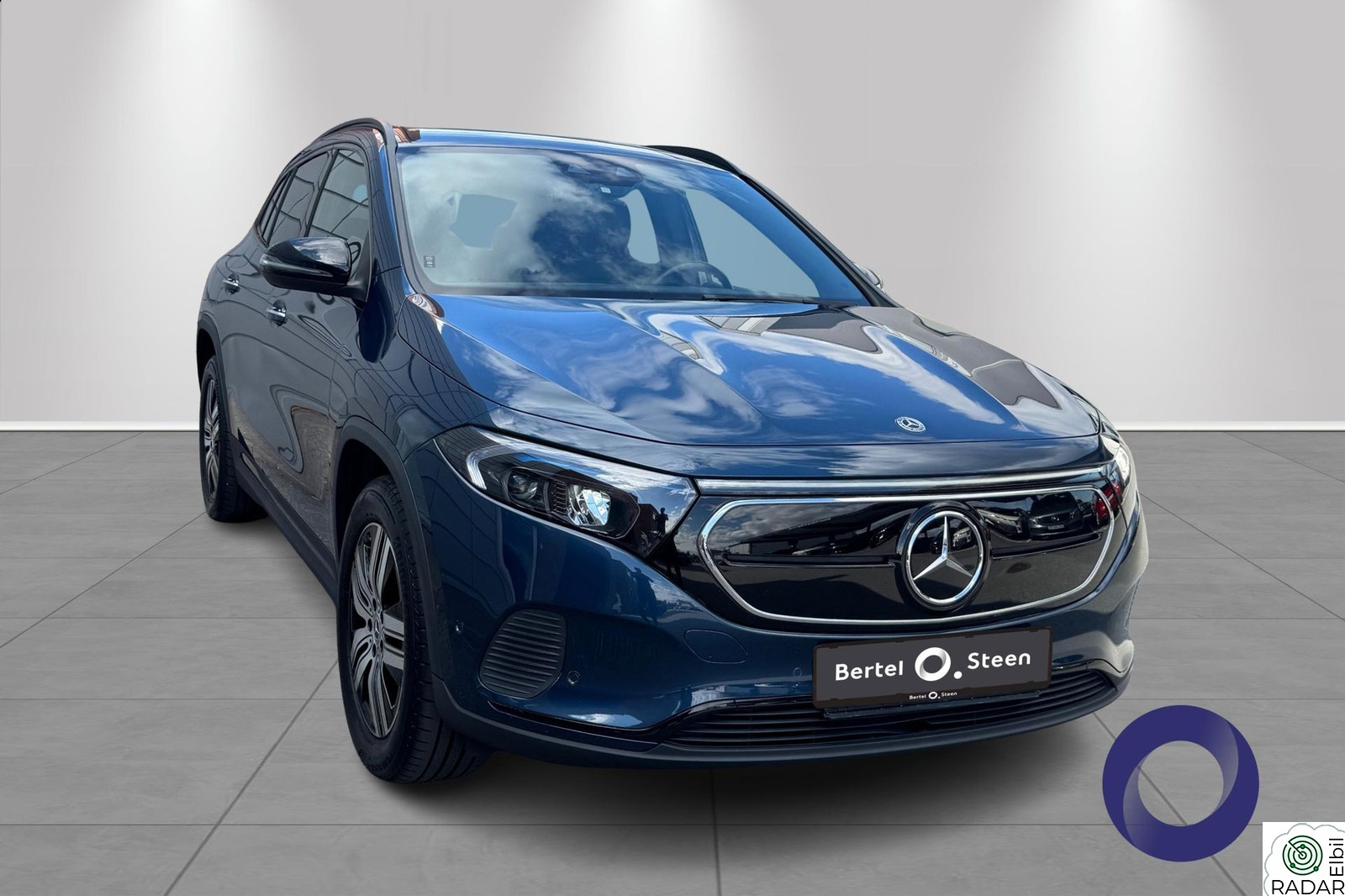 MERCEDES-BENZ EQA 300 4MATIC Progressive Line/MEMORY/ADAPTIV CRUISE/GODT UTSTYRT/